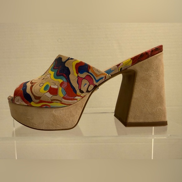 Cecilia New York Platform Slide Mules – Abstract Print | Size 6.5 - Picture 3 of 11